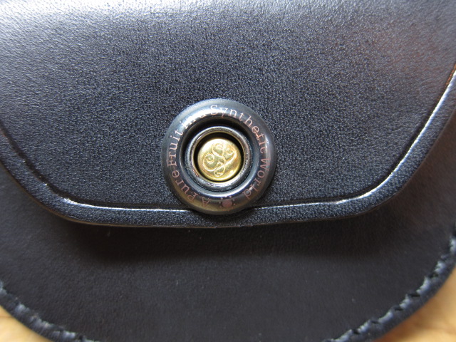 画像: GROK LEATHER/HALF MOON COIN  BLACKxBLACK